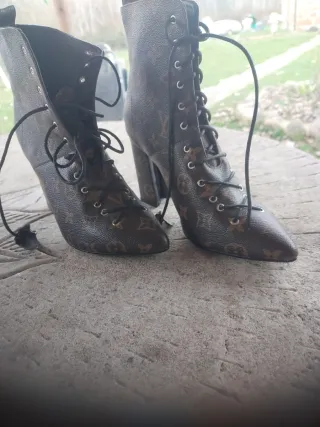 Botines Louis Vuitton Monogram