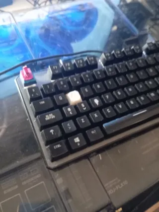 Teclado KROM RGB TKL