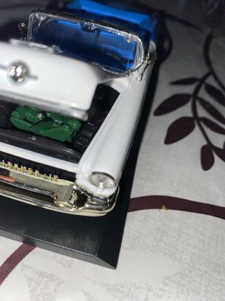 Coche Réplica Oldsmobile Super 88 1/33