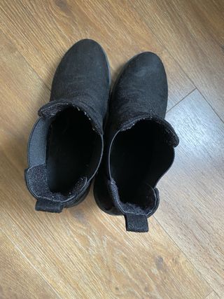 Botines negros con tacón