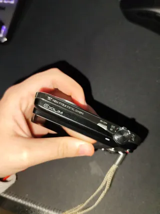 Cámara Digital Casio Exilim Plata