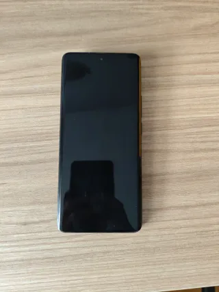 Realme 11 Pro plus 5g y protector de pantallaa