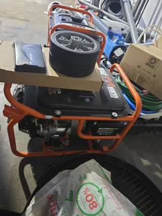 Generador Eléctrico Limited 5000 sin usar