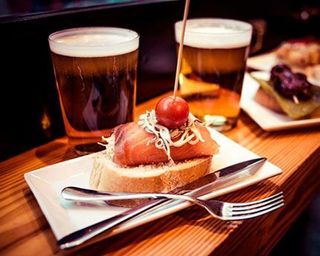 Bar en alquiler en Colina en Madrid