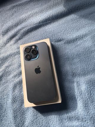 iPhone 15 Pro Azul Marino