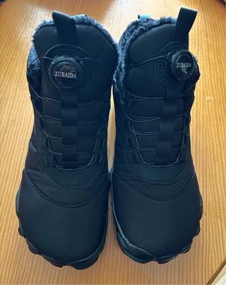 Bota zapatilla Cálida cierre tipo Boa