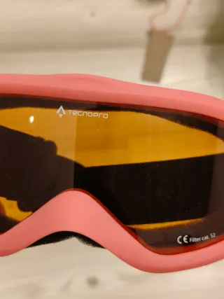 Mono de esquí infantil y gafas