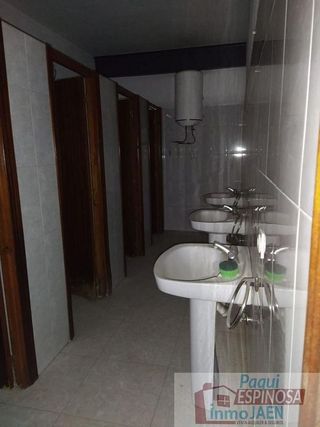 Nave industrial en venta en Torredonjimeno