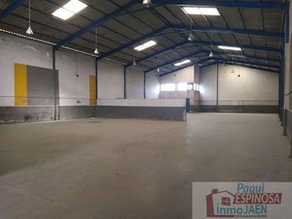 Nave industrial en venta en Torredonjimeno