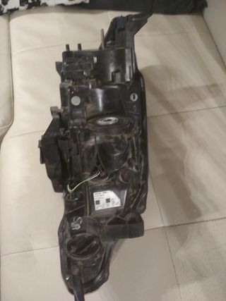 Faro derecho Nissan Pulsar C13