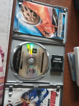 3 Giochi PS2 + Memory Card 256MB