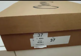 Botín de piel negro con plataforma