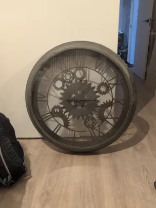 Reloj de pared decorativo con engranajes