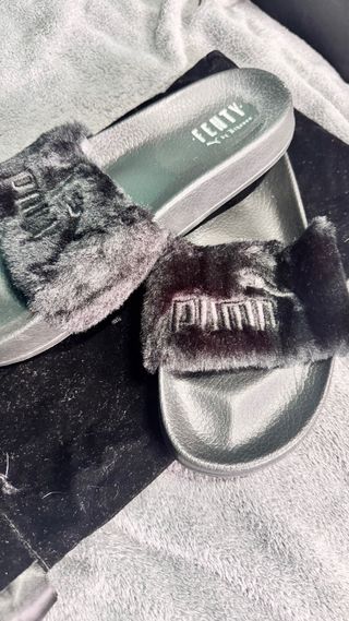 Chanclas Puma by Rihanna negras 42 descatalogadas