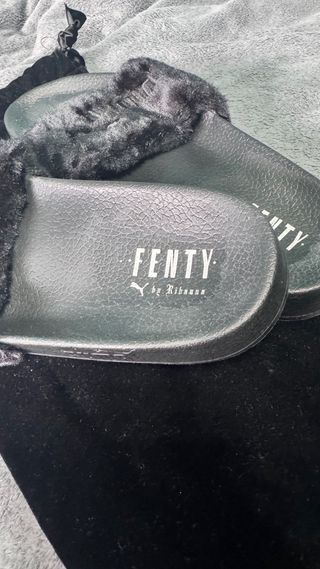 Chanclas Puma by Rihanna negras 42 descatalogadas