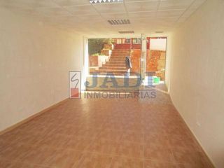 Local comercial en alquiler en Valdepeñas