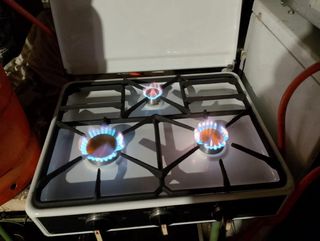 Cocina de gas 3 fuegos