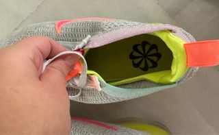 Zapatillas Nike Air VaporMax grises y rosas