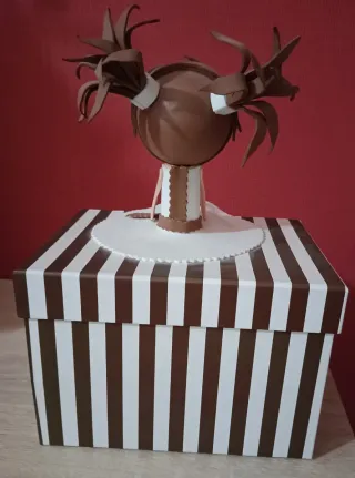 Caja decorativa rayas marrones y blancas