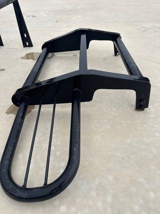 Defensa frontal y estriberas de Suzuki Samurai 93