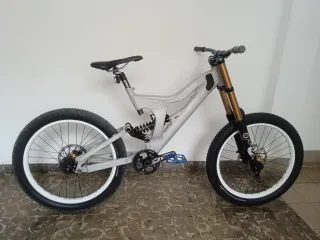 Horquilla Fox 40 Kashima