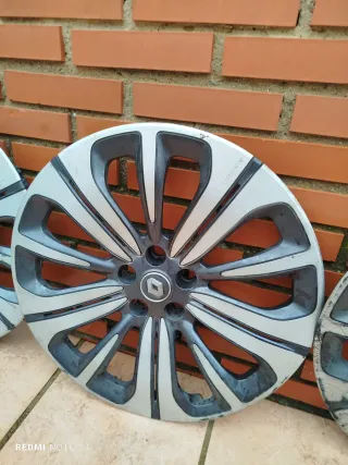 Chollo! LOS CUATRO TAPACUBOS 20" de Renault
