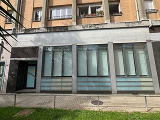 Local comercial en venta en Barañain