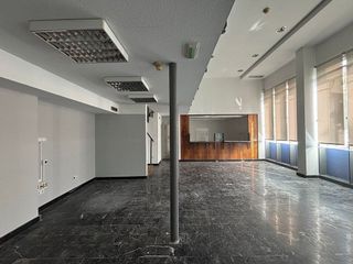Local comercial en venta en Barañain