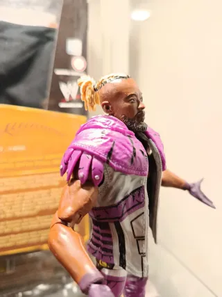 Figura WWE Mattel Elite Kofi Kingston