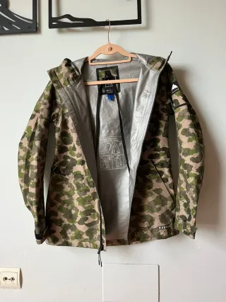 Chaqueta Burton Gore-Tex Nieve Camuflaje