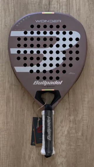 Pala de pádel Bullpadel Wonder