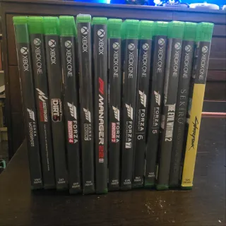 Xbox Series X + 13 Giochi + 2 controller