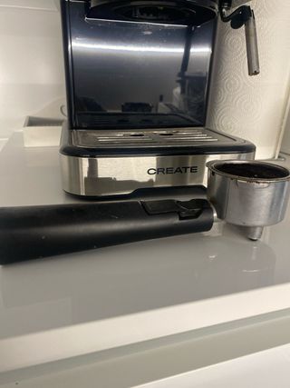 Cafetera Create para café molido con espumador