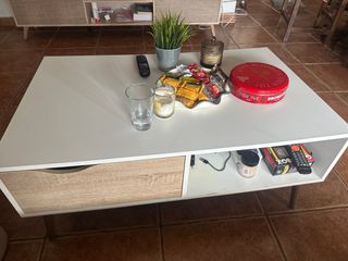 Mesa de centro moderna blanca y madera