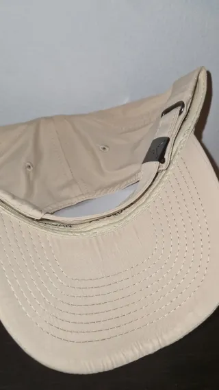 Gorra Jordan Beige Curva