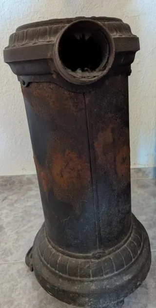 Estufa de hierro antigua
