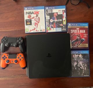 Consola PS4 Slim Negra + 4 Juegos
