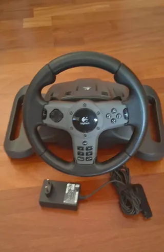 Consola PS3 + Volante y Juegos