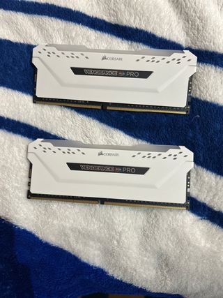 Corsair Vengeance RGB Pro RAM DDR4 16GB