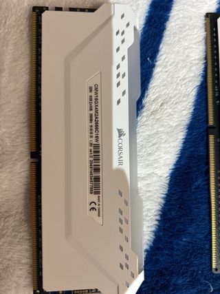 Corsair Vengeance RGB Pro RAM DDR4 16GB