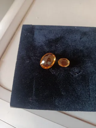 Due Zaffiri Gialli Ovali