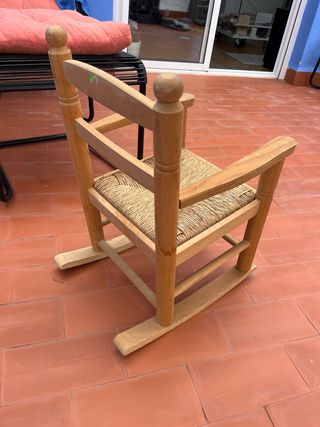 Silla niños madera mercedora