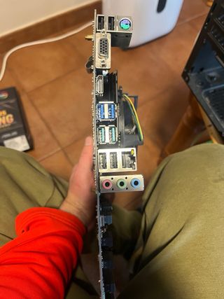 Asus tuf b360 i7 8700