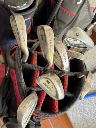 Bolsas de golf Titleist con palos