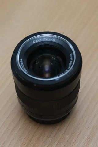 Zeiss Distagon 35mm f/2 ZE