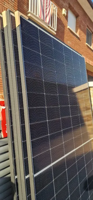 Proyectos Fotovoltaicos  Híbridos  Aisladas