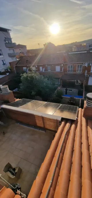 Proyectos Fotovoltaicos  Híbridos  Aisladas