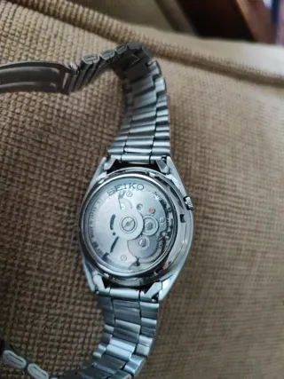 Reloj Seiko 5 Gris Automático
