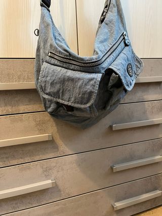 Borsa Kipling blu slavato in perfette condizioni