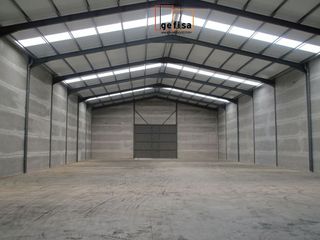 Nave industrial en venta en Valdepeñas
